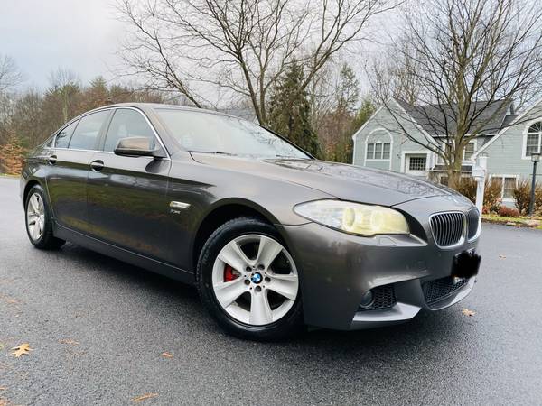 2012 BMW 528I Xdrive AWD Mint - cars & trucks - by owner - vehicle... for sale in Clifton Park, NY – photo 4