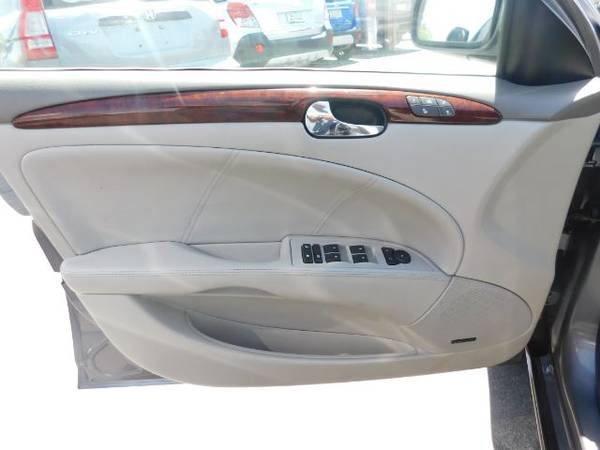 2007 Buick Lucerne CLEAN AND SMOOTH!!!- Closeout Deal! for sale in Casa Grande, AZ – photo 9