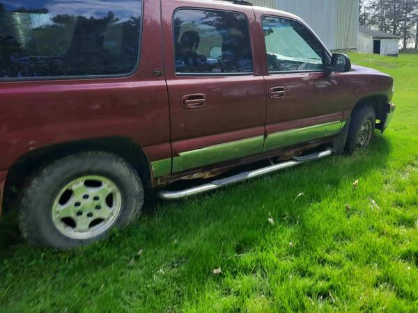 2002 Chevy Suburban FOR PARTS for sale in Kenyon, MN – photo 3