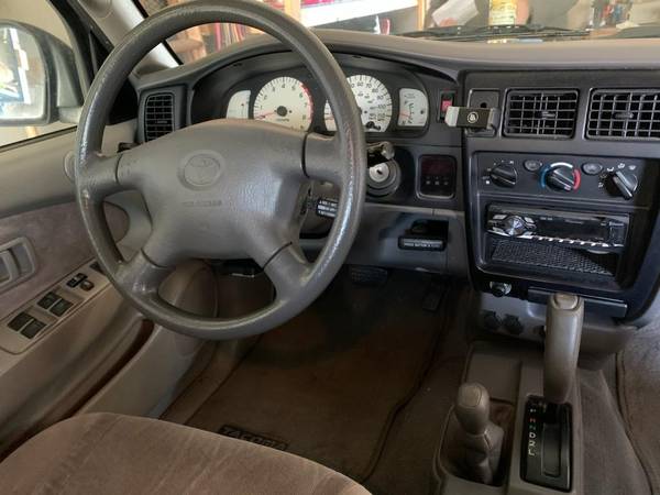2004 Toyota Tacoma 4wd 4 door V6 for sale in Ames, IA – photo 5