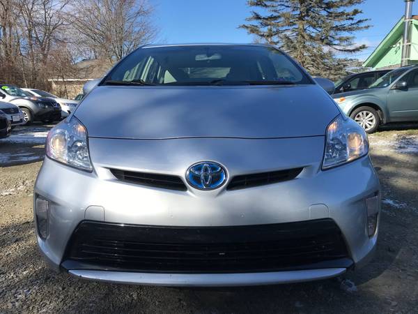 2014 Toyota Prius HYBRID Three, GAS SAVER, LOW MILES, WARRANTY. -... for sale in Mount Pocono, PA – photo 3