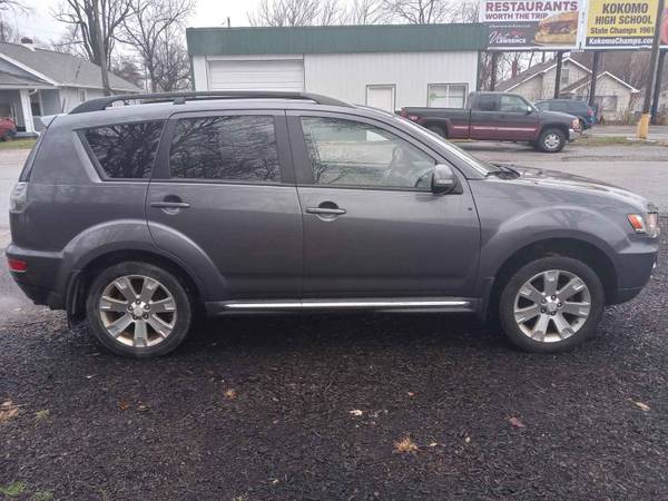 2010 Mitsubishi Outlander - cars & trucks - by dealer - vehicle... for sale in Indianapolis, IN – photo 5