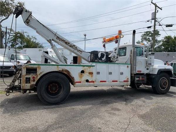 2003 Mack RD688P 30 TON WRECKER READY FOR WORK - cars & trucks - by... for sale in Massapequa Park, NY – photo 6