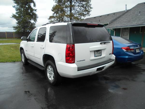2013 GMC YUKON SLT 4X4 - - by dealer - vehicle for sale in Eugene, OR – photo 8