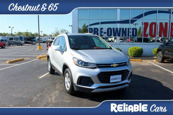 2017 Chevy Chevrolet Trax LT suv Silver Ice Metallic for sale in Springfield, MO – photo 2