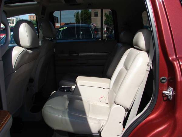 2007 Chrysler Aspen 4WD . APR as low as 2.9%. As low as $600 down. for sale in South Bend, IN – photo 15