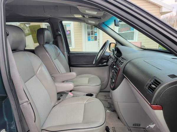 2005 Buick Terraza AWD WHEELCHAIR ACCESSIBLE VAN POWER LIFT for sale in Arlington, District Of Columbia – photo 16