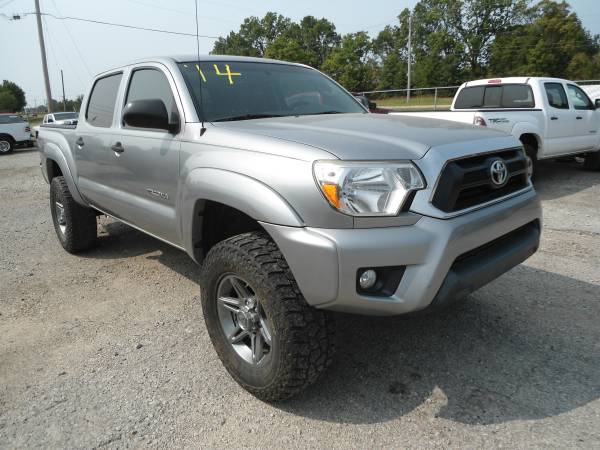 2014 Toyota Tacoma 4Door 4WD - cars & trucks - by owner - vehicle... for sale in Jonesboro, AR – photo 2
