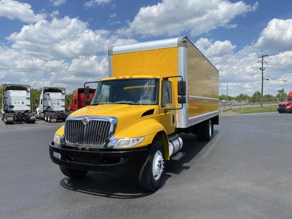 2017 International 26Ft Box Truck - - by dealer for sale in Hickory, NC – photo 2