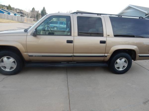 1999 chevy Suburban 4x4 - cars & trucks - by owner - vehicle... for sale in Black Hawk, SD – photo 3