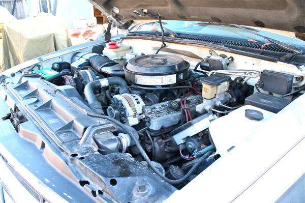 ((MUST SELL TODAY Sunday)) 1995 4x4 Chevy Suburban 2500 - cars &... for sale in Santa Cruz, CA – photo 11