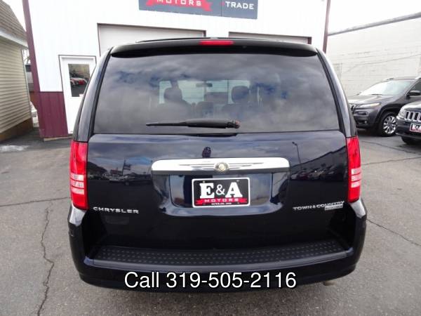 2010 Chrysler Town & Country Touring - cars & trucks - by dealer -... for sale in Waterloo, IA – photo 5