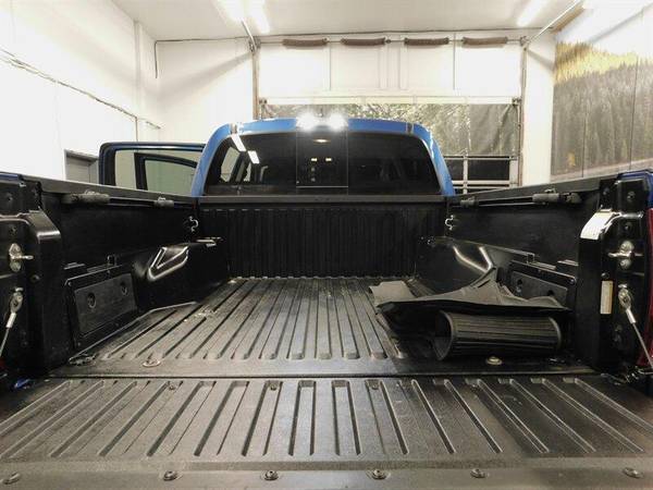 2018 Toyota Tacoma SR5 V6 4X4/BRAND NEW LIFT/ONLY 39, 000 MILES for sale in Gladstone, OR – photo 12