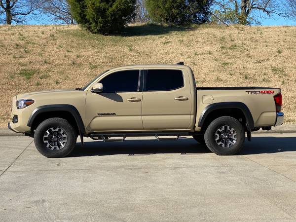 2019 Toyota Tacoma TRD Off Road 4x4 1-Owner Carfax Certified - cars... for sale in Franklin, KY – photo 3