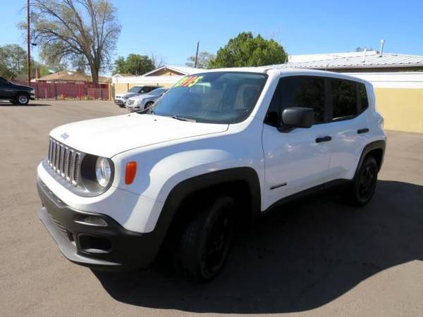 2015 Jeep Renegade Sport FWD -FINANCING FOR ALL!! BAD CREDIT OK!! -... for sale in Albuquerque, NM – photo 4