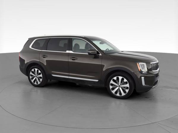 2020 Kia Telluride EX Sport Utility 4D suv Green - FINANCE ONLINE -... for sale in NEW YORK, NY – photo 14