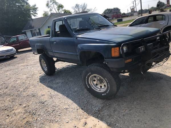 1985 Toyota 4x4 Pickup - cars & trucks - by owner - vehicle... for sale in Benton, AR – photo 3