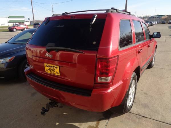 2006 Jeep Grand Cherokee 4dr Laredo 4WD - cars & trucks - by dealer... for sale in Marion, IA – photo 7