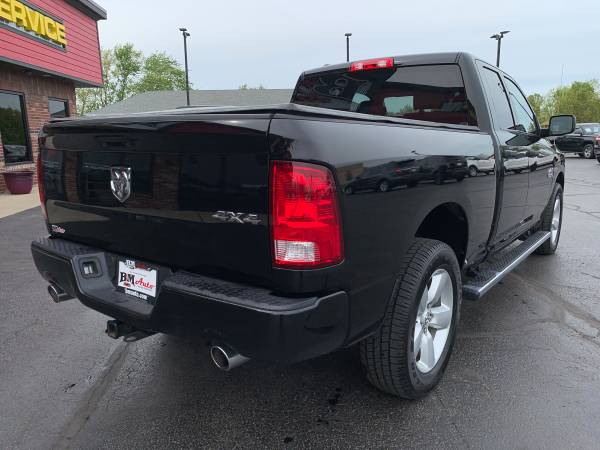 2015 RAM 1500 Express Quad Cab 4WD - Blk/Blk - Only 43k miles! for sale in Oak Forest, IL – photo 7