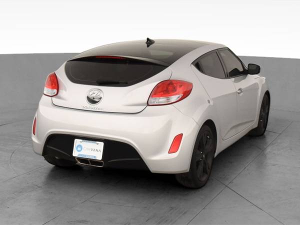 2017 Hyundai Veloster Value Edition Coupe 3D coupe Silver - FINANCE... for sale in Van Nuys, CA – photo 10