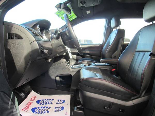 2018 Dodge Grand Caravan Passenger - 3mo/3000 mile warranty!! - cars... for sale in York, NE – photo 4
