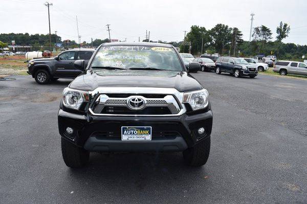2014 TOYOTA TACOMA SR5 4X4 DOUBLE CAB - EZ FINANCING! FAST APPROVALS! for sale in Greenville, SC – photo 2