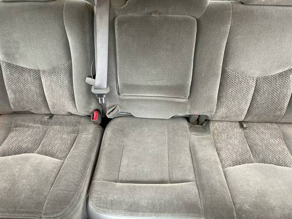 LIKE NEW! 2003 Chevrolet Suburban 1500 LS RWD low miles ONE OWNER! for sale in Austin, TX – photo 18