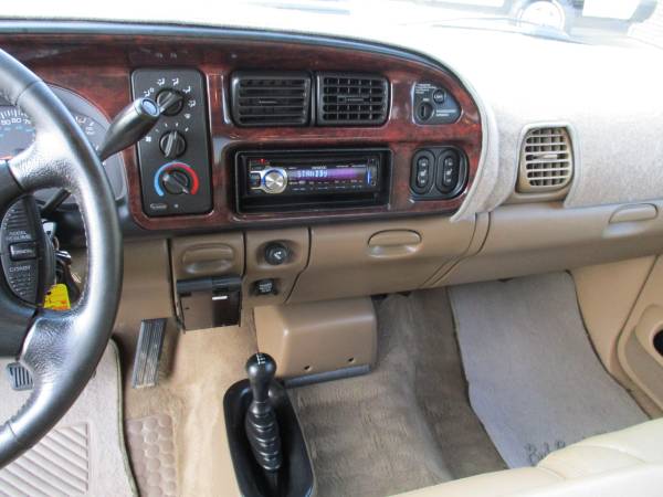 2001 dodge ram 2500 V10 laramie leather quad long box 4x4 solid out... for sale in Forest Lake, WI – photo 11