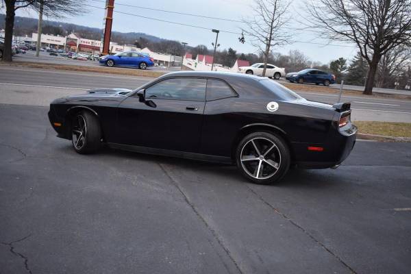 2010 Dodge Challenger R/T 2dr Coupe - - by dealer for sale in Knoxville, TN – photo 4