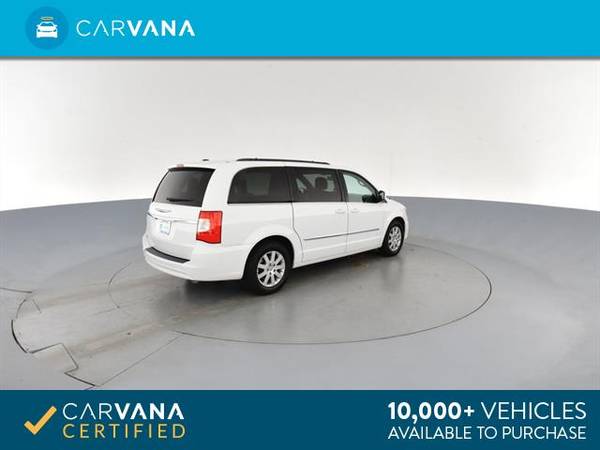 2015 Chrysler Town and Country Touring Minivan 4D mini-van WHITE - for sale in Chicago, IL – photo 11