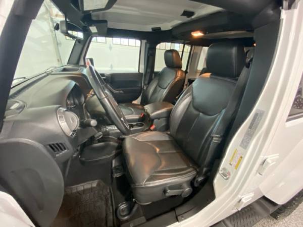 2018 Jeep Wrangler JK Unlimited Altitude 4x4 4dr SUV - cars & trucks... for sale in Eldridge, IA – photo 17