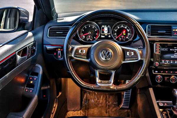 2016 *Volkswagen* *Jetta Sedan* *2.0T GLI SE PZEV 4dr A for sale in Oak Forest, IL – photo 20