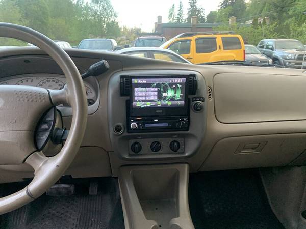 2004 Ford Explorer Sport Trac Adrenalin 4dr Adrenalin Crew Cab SB for sale in Bothell, WA – photo 12