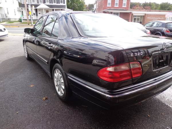 2001 MERCEDES BENZ E-CLASS-CLEAN INSIDE/OUTSIDE-LOADED-CLEAN CARFAX for sale in Allentown, PA – photo 8