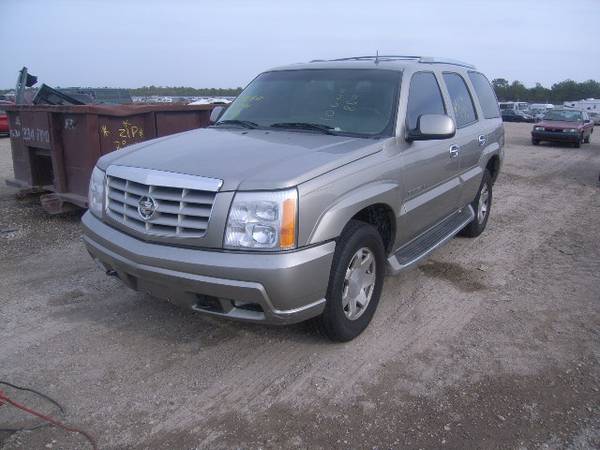 CADILLAC ESCALADE 2002 - cars & trucks - by owner - vehicle... for sale in Maspeth, NY – photo 7