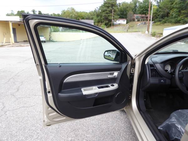 2009 Chrysler Sebring Sedan LX*RUNS LIKE A CHAMP*CLEAN TITLE*RELIABLE* for sale in Roanoke, VA – photo 6