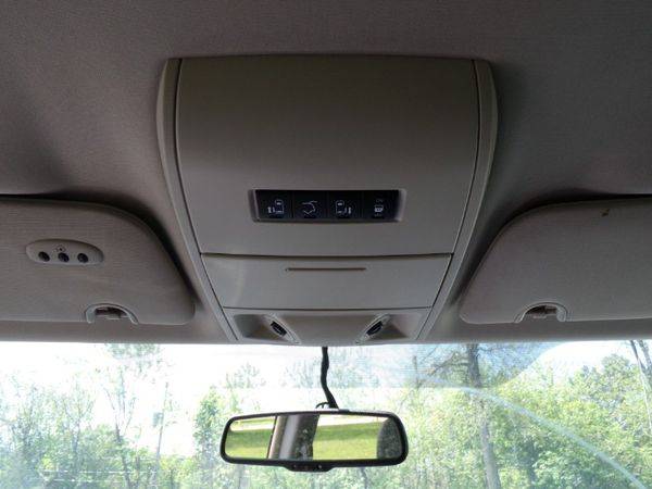 2012 Chrysler Town Country Touring for sale in Cleveland, OH – photo 12