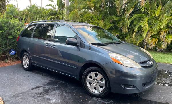 2007 Toyota Sienna LE - cars & trucks - by owner - vehicle... for sale in Palmetto Bay, FL – photo 5