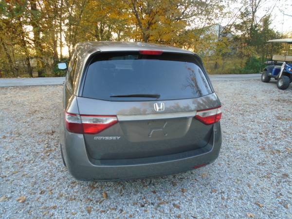 2011 Honda Odyssey EX-L ( Seats 8 ) Leather - cars & trucks - by... for sale in Hickory, IN – photo 10