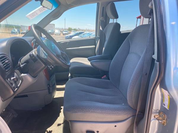 2006 CHRYSLER TOWN & COUNTRY LX FOR ONLY - cars & trucks - by dealer... for sale in Pueblo, CO – photo 5