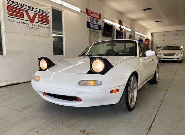 1991 Mazda MX-5 Miata CONVERTIBLE WITH ONLY 40K MILES - cars for sale in SKOKIE, WI – photo 17