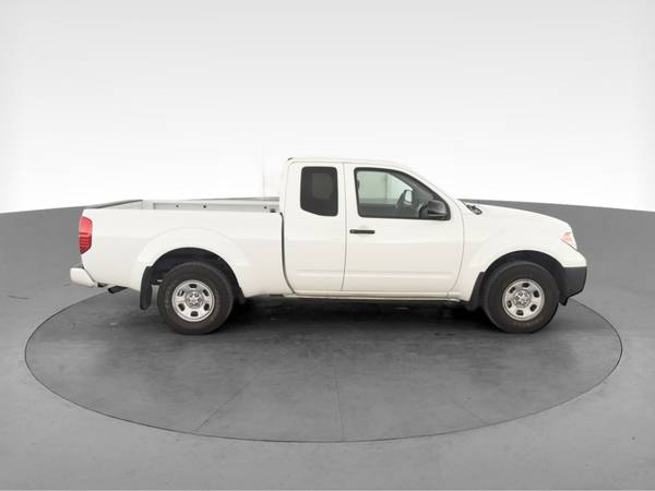 2019 Nissan Frontier King Cab S Pickup 2D 6 ft pickup White -... for sale in Austin, TX – photo 13