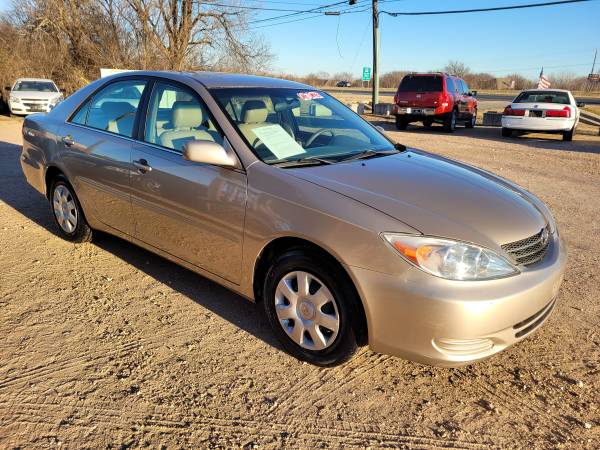 2002 Toyota Camry LE 6, 250 - - by dealer - vehicle for sale in Hutto, TX – photo 2