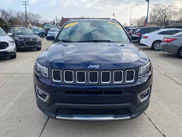 2018 Jeep Compass Limited 4WD - cars & trucks - by dealer - vehicle... for sale in Taylor, MI – photo 2