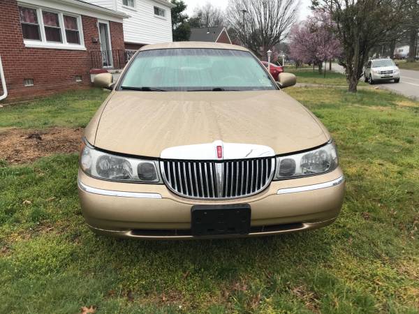 Lincoln Town Car for sale in Hampton, VA – photo 2