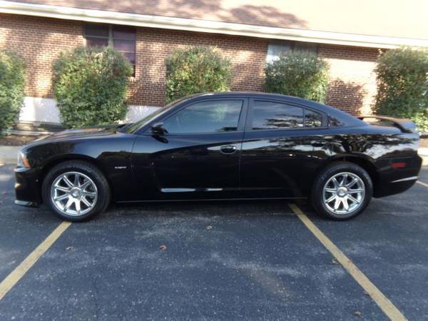 2013 Dodge Charger 4dr Sdn Road/Track RWD - cars & trucks - by... for sale in Kansas City, MO – photo 4