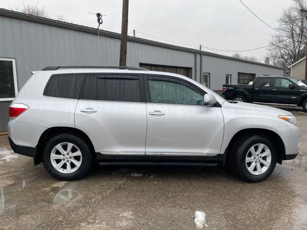 2013 Toyota Highlander 4dr V6 4WD Limited w/3rd Row (Natl) - cars &... for sale in CENTER POINT, IA – photo 3