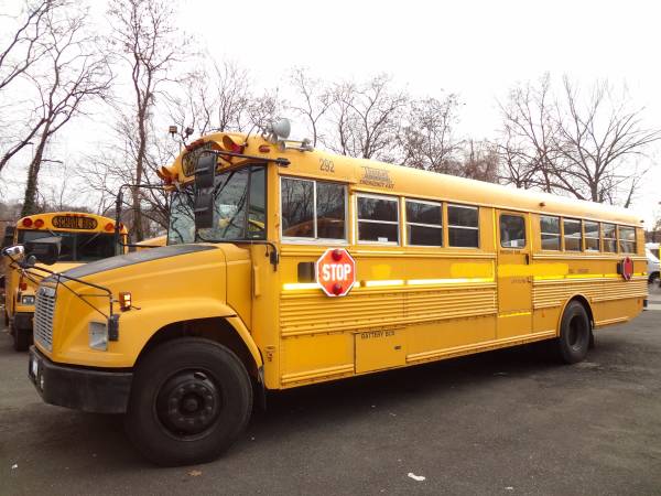 2006 SCHOOL BUS FREIGHTLINER 44/66 PASSANGER - cars & trucks - by... for sale in Yonkers, NY – photo 2