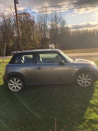 2008 Mini Cooper Sport - cars & trucks - by owner - vehicle... for sale in Pittsfield, NH – photo 4