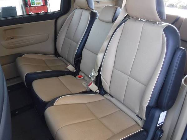 2018 Kia Sedona LX 4dr Mini Van hatchback Venetian Red for sale in Springdale, AR – photo 14